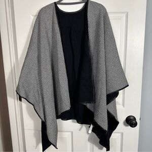 Talbots one size wrap, reversible, houndstooth, faux leather trim, fall, autumn